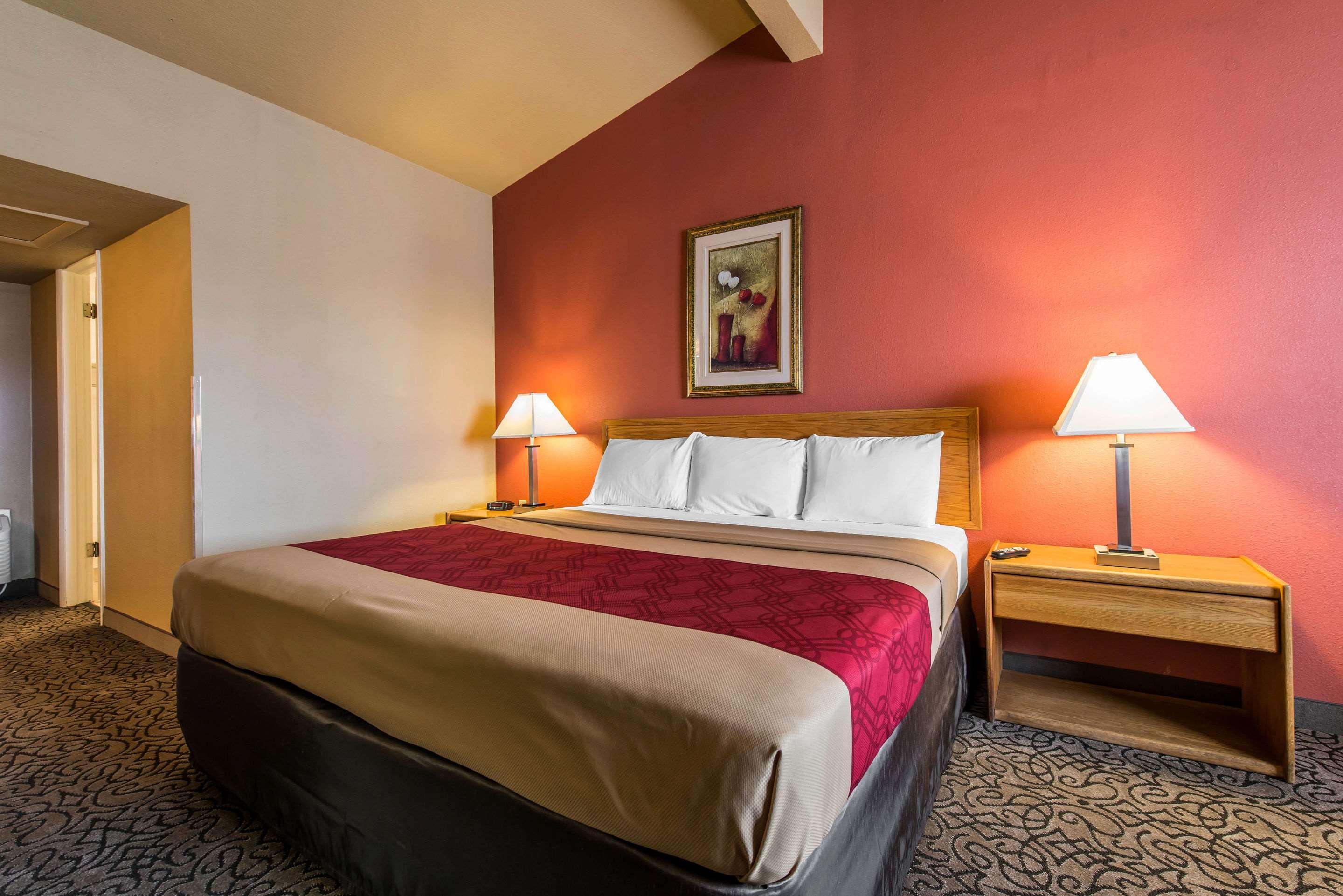 Rodeway Inn Brush Экстерьер фото