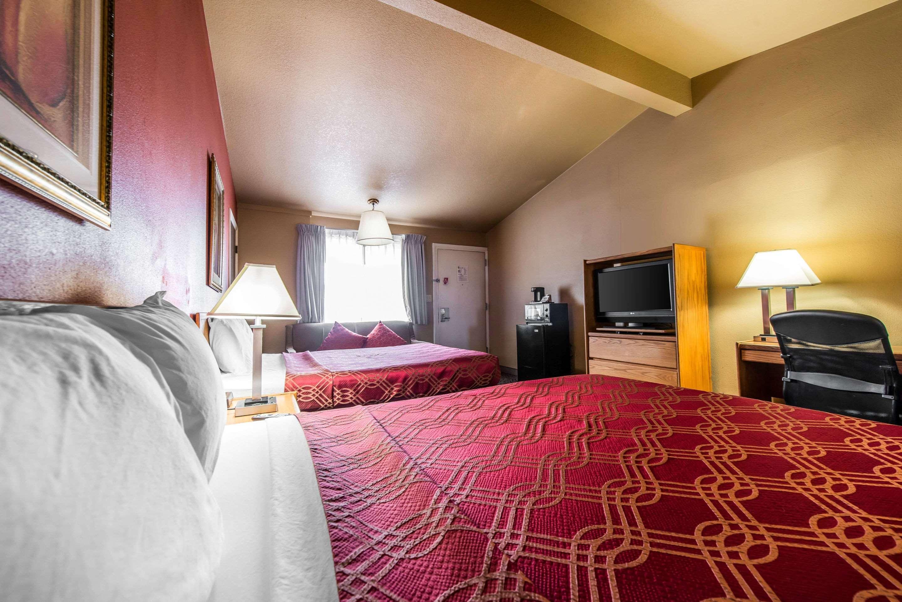 Rodeway Inn Brush Экстерьер фото