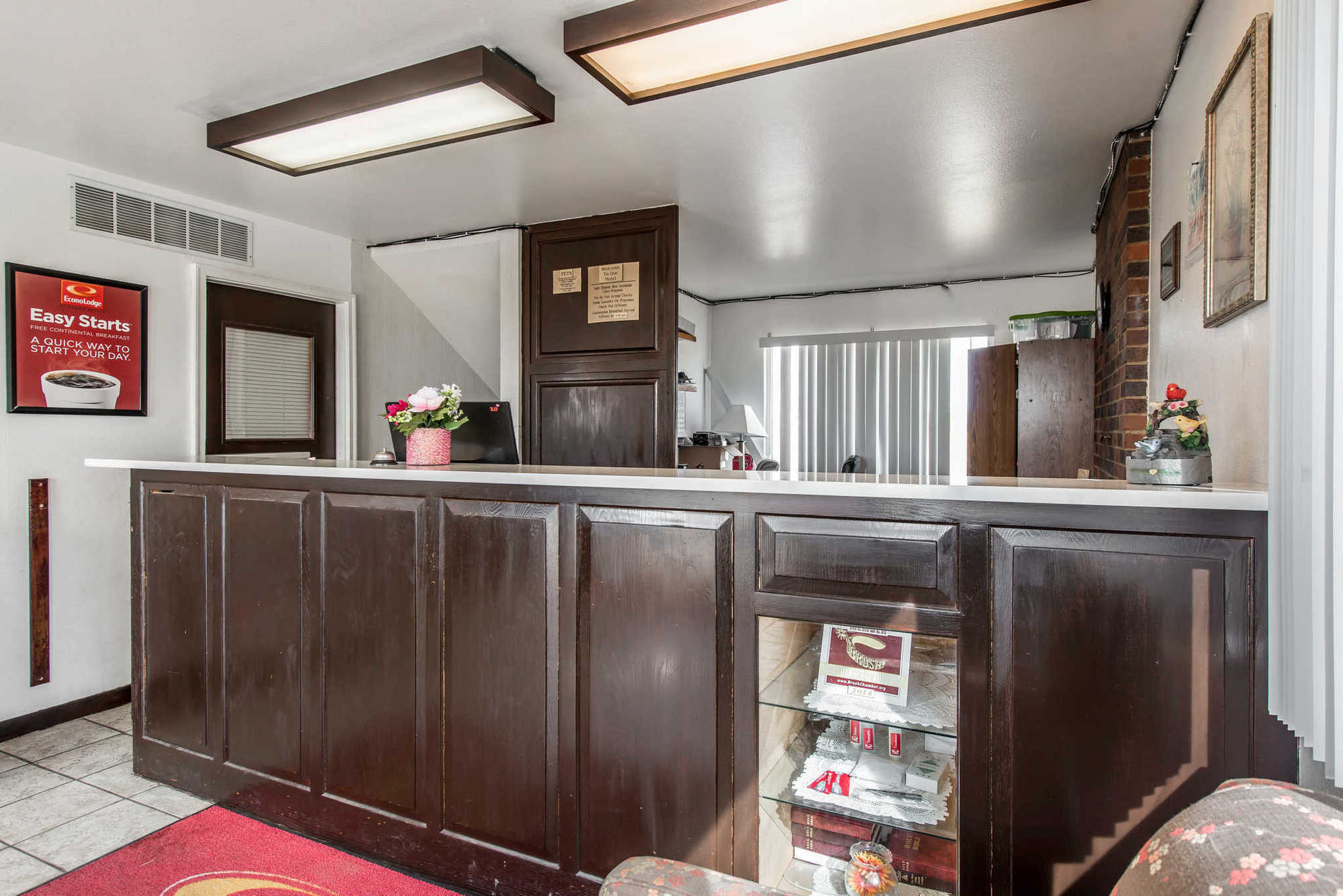 Rodeway Inn Brush Интерьер фото